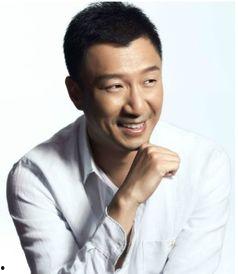 男明星谈恋爱爆料视频,甜蜜瞬间曝光，粉丝直呼心动不已